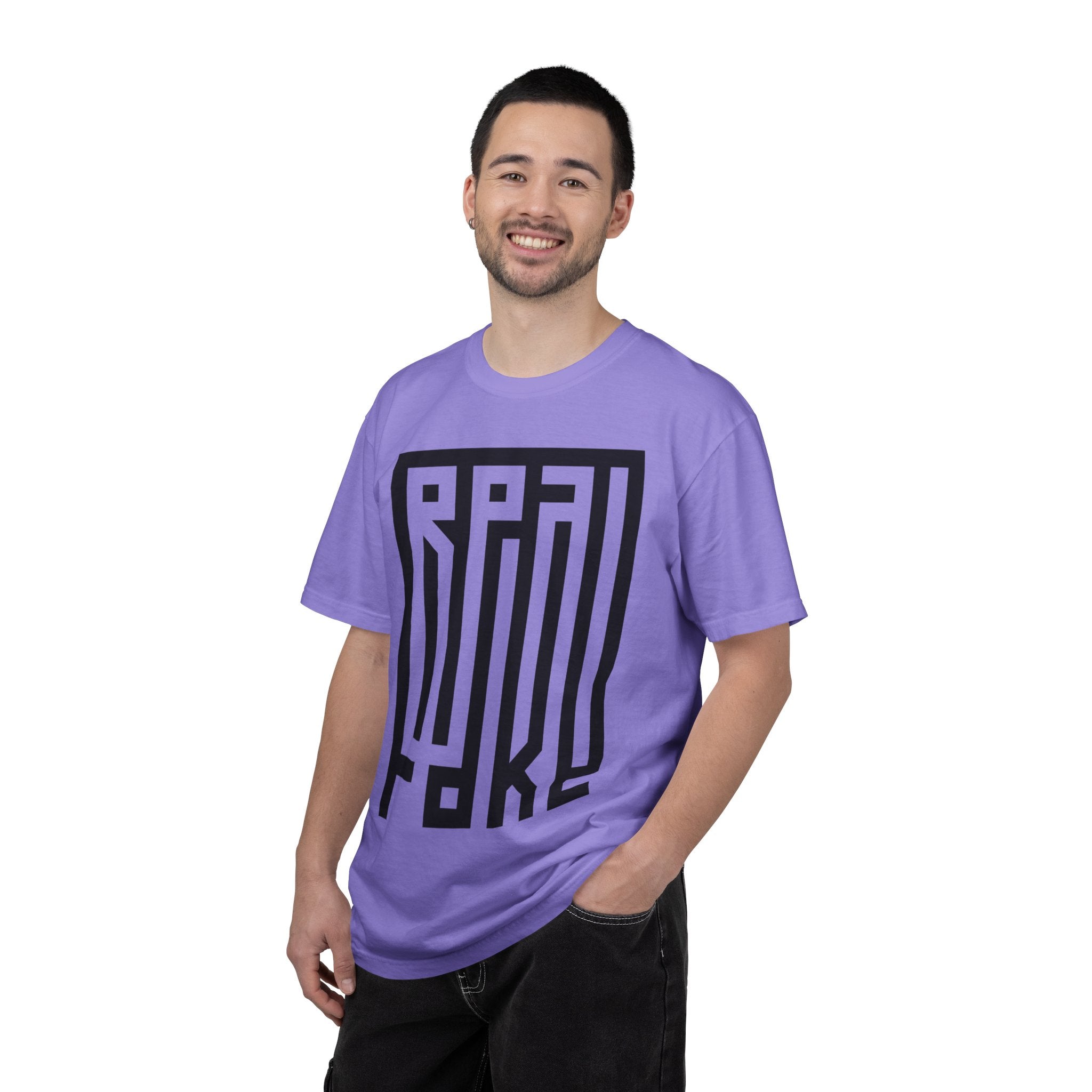 'Real/Fake' — T-Shirt