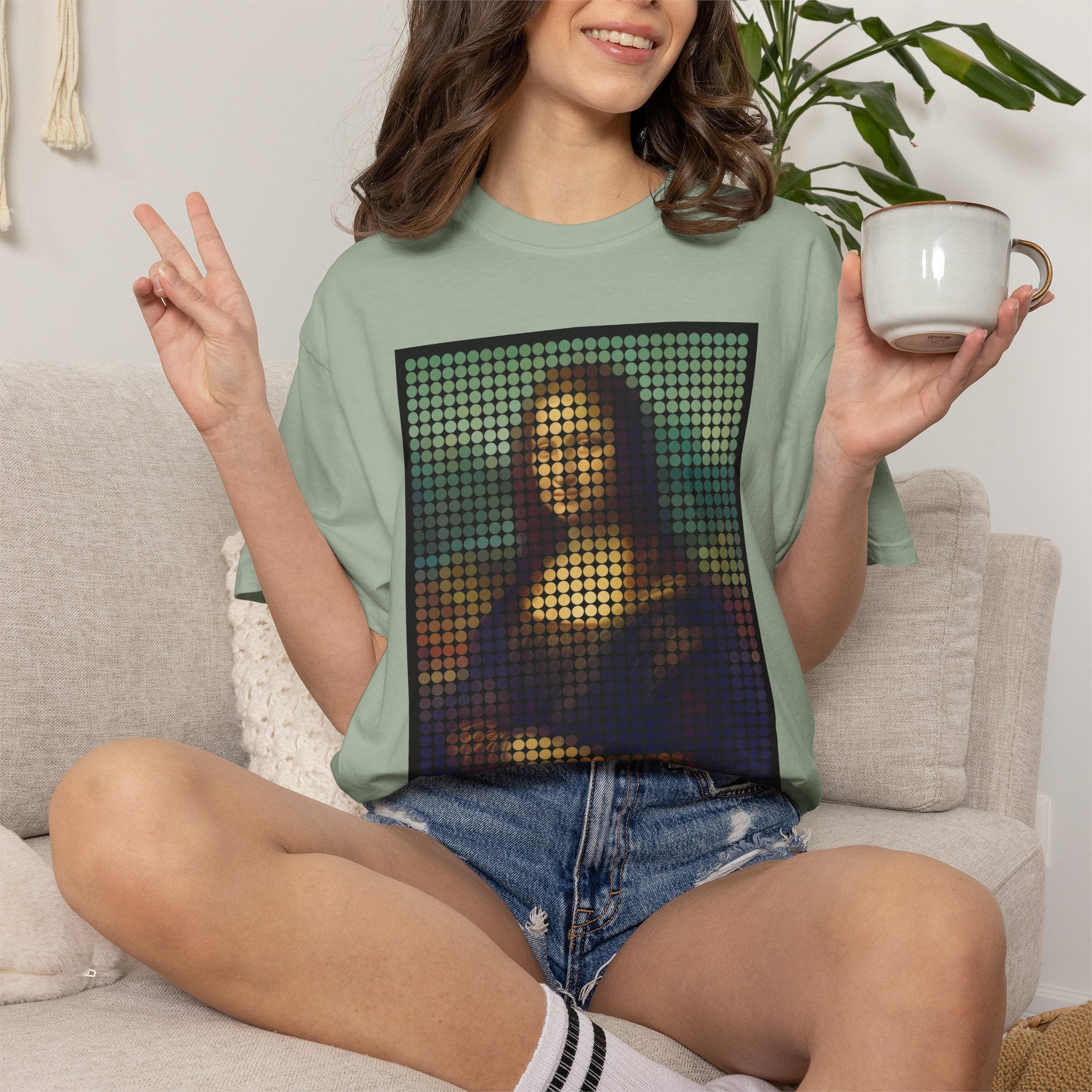 Mona Lisa Pixel Art — T-Shirt