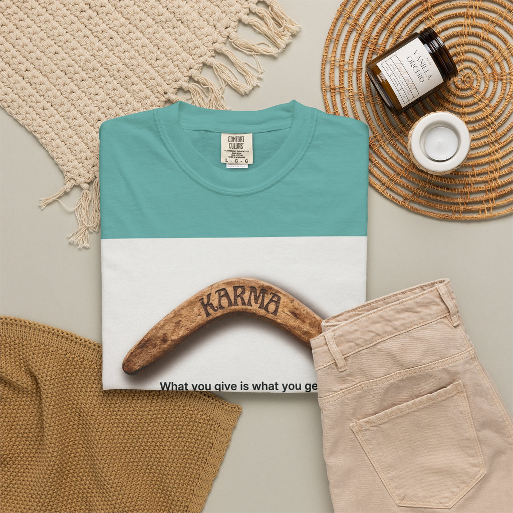 Karma Boomerang — T-Shirt