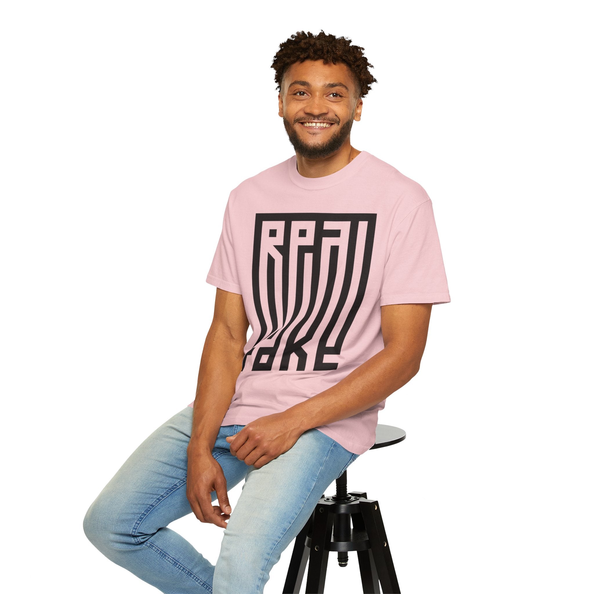 'Real/Fake' — T-Shirt