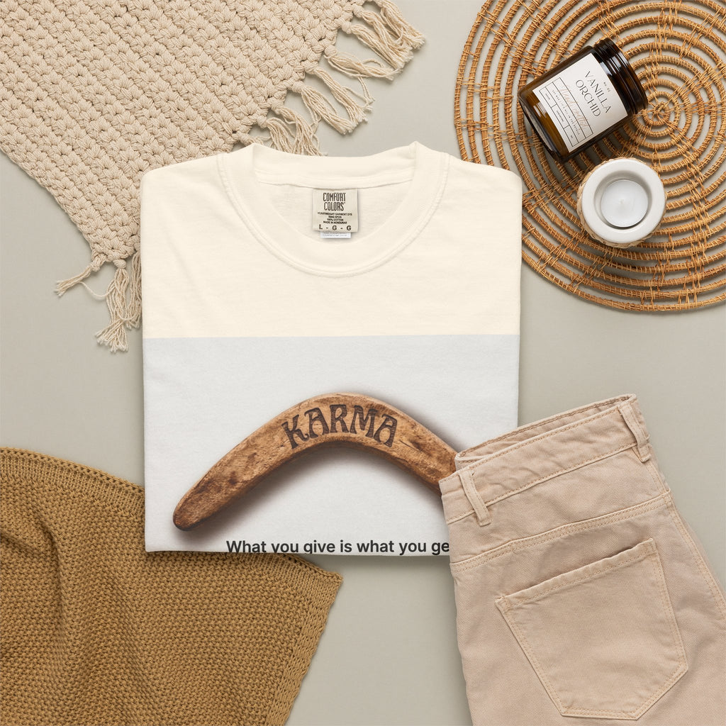 Karma Boomerang — T-Shirt