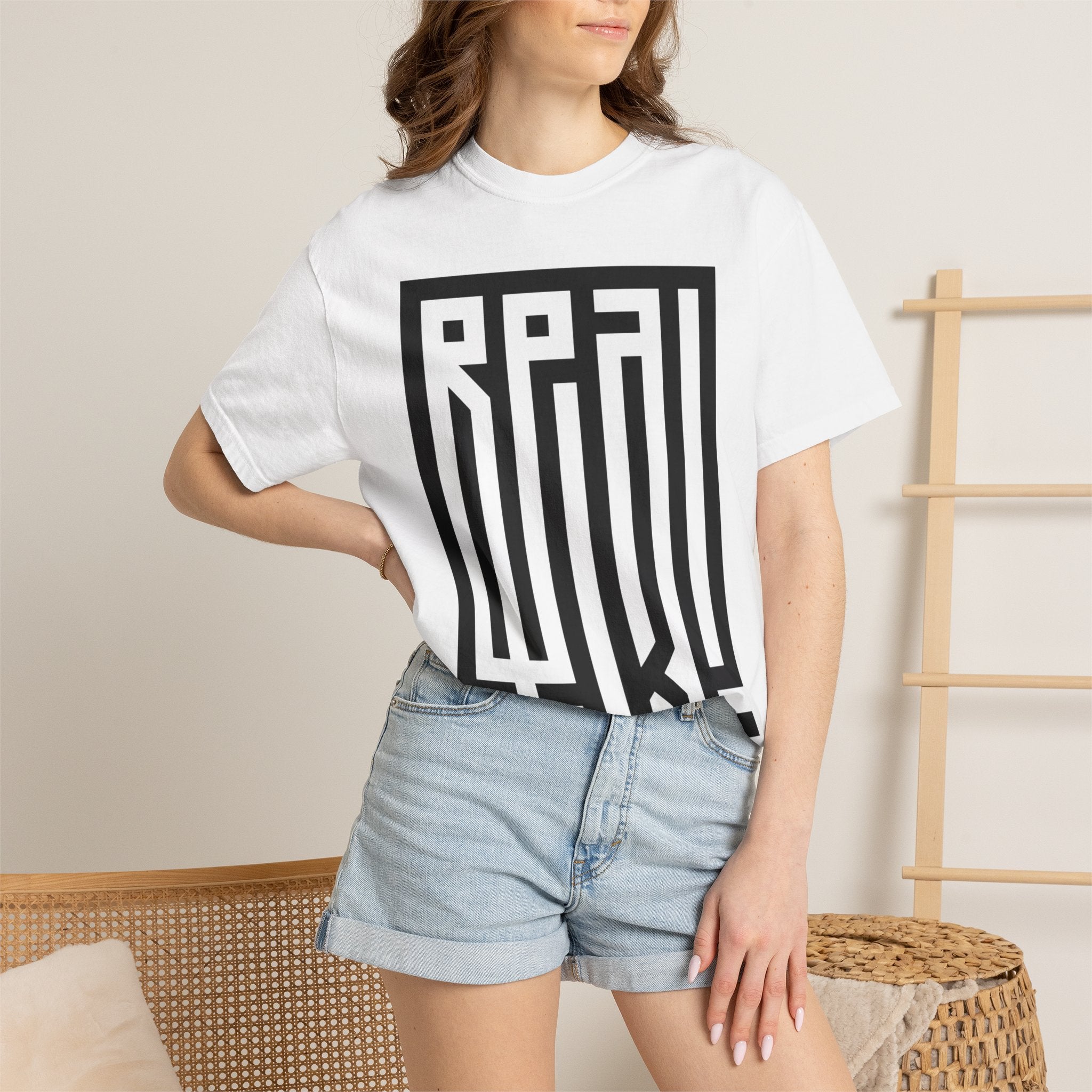 'Real/Fake' — T-Shirt