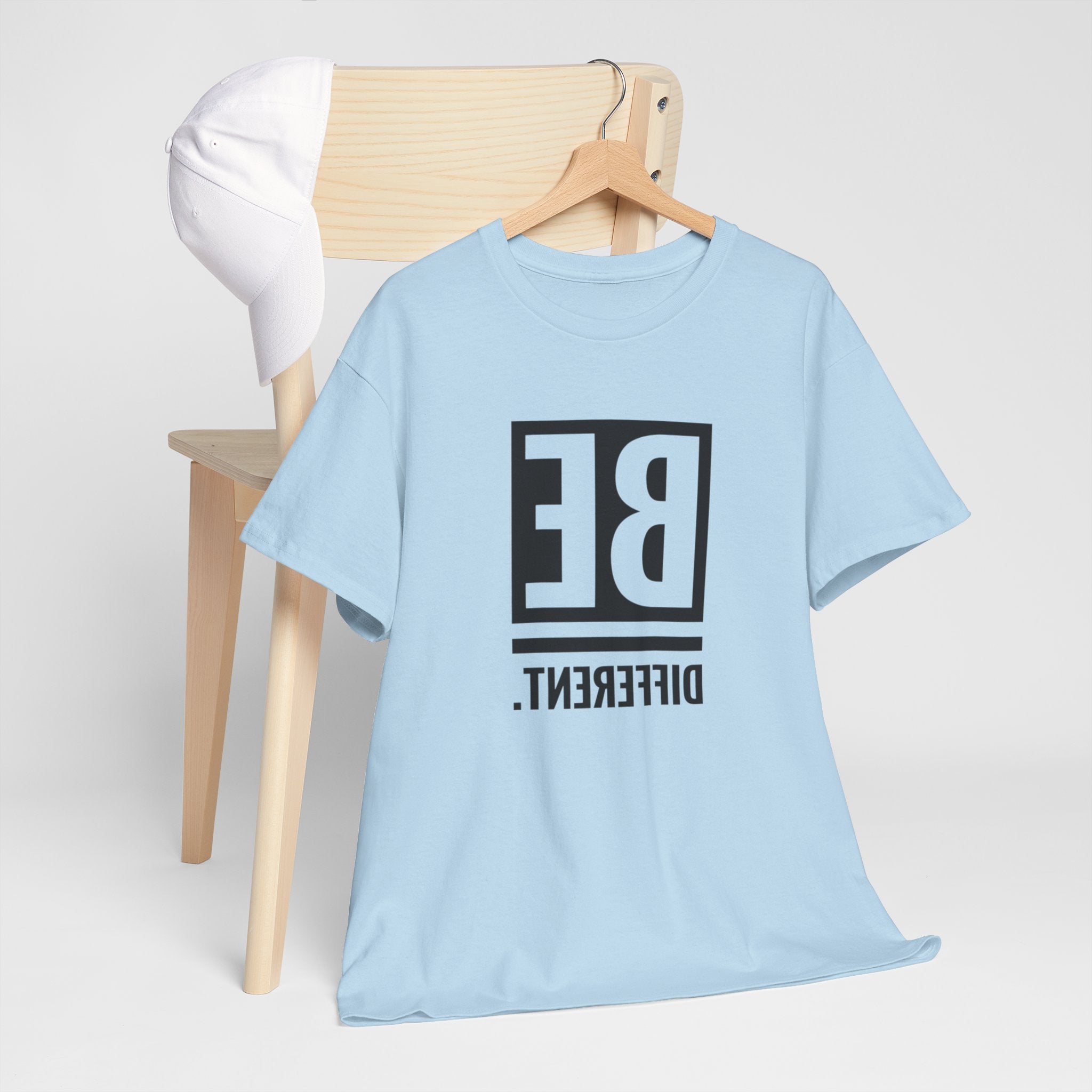 'BE DIFFERENT' — T Shirt