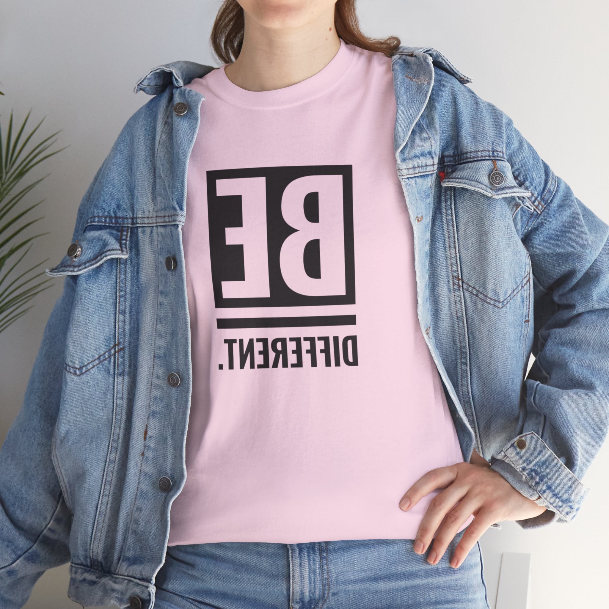 'BE DIFFERENT' — T Shirt