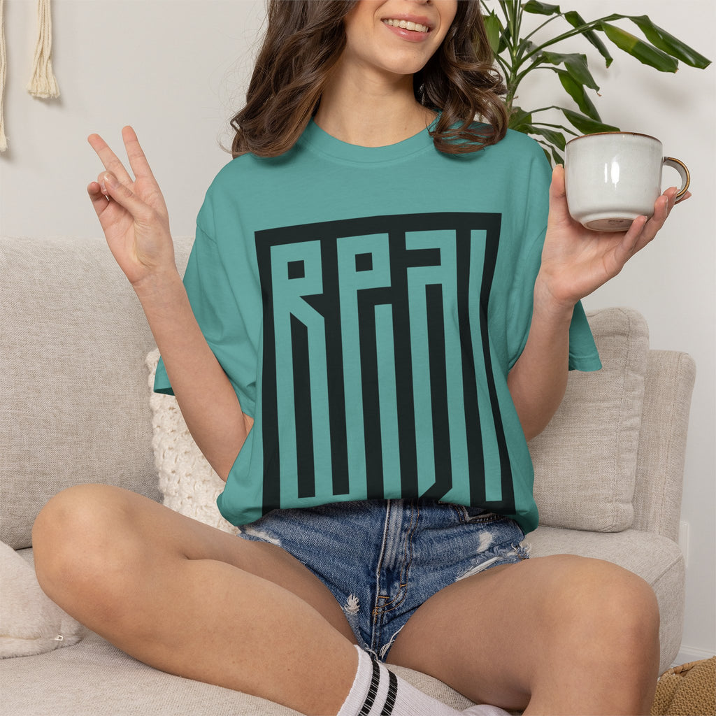 'Real/Fake' — T-Shirt