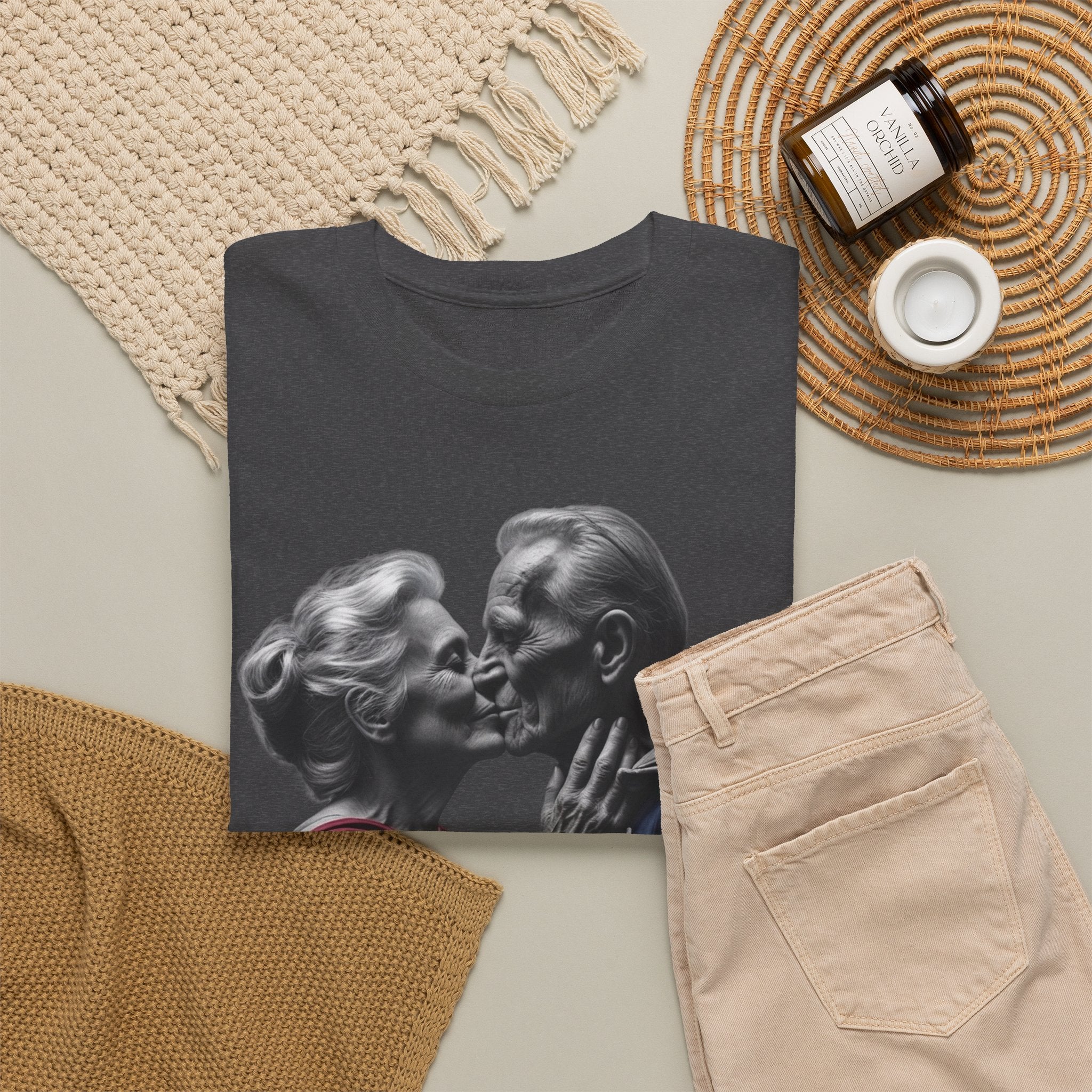 Kissing Old Superheroes — T‑Shirt