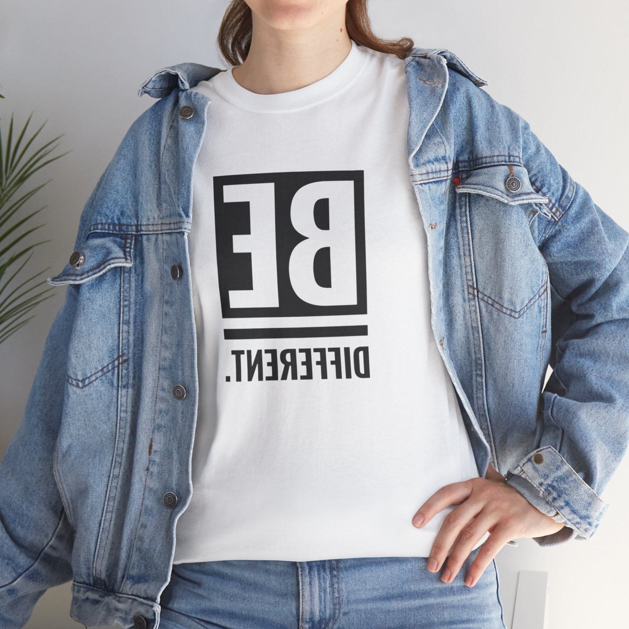 'BE DIFFERENT' — T Shirt