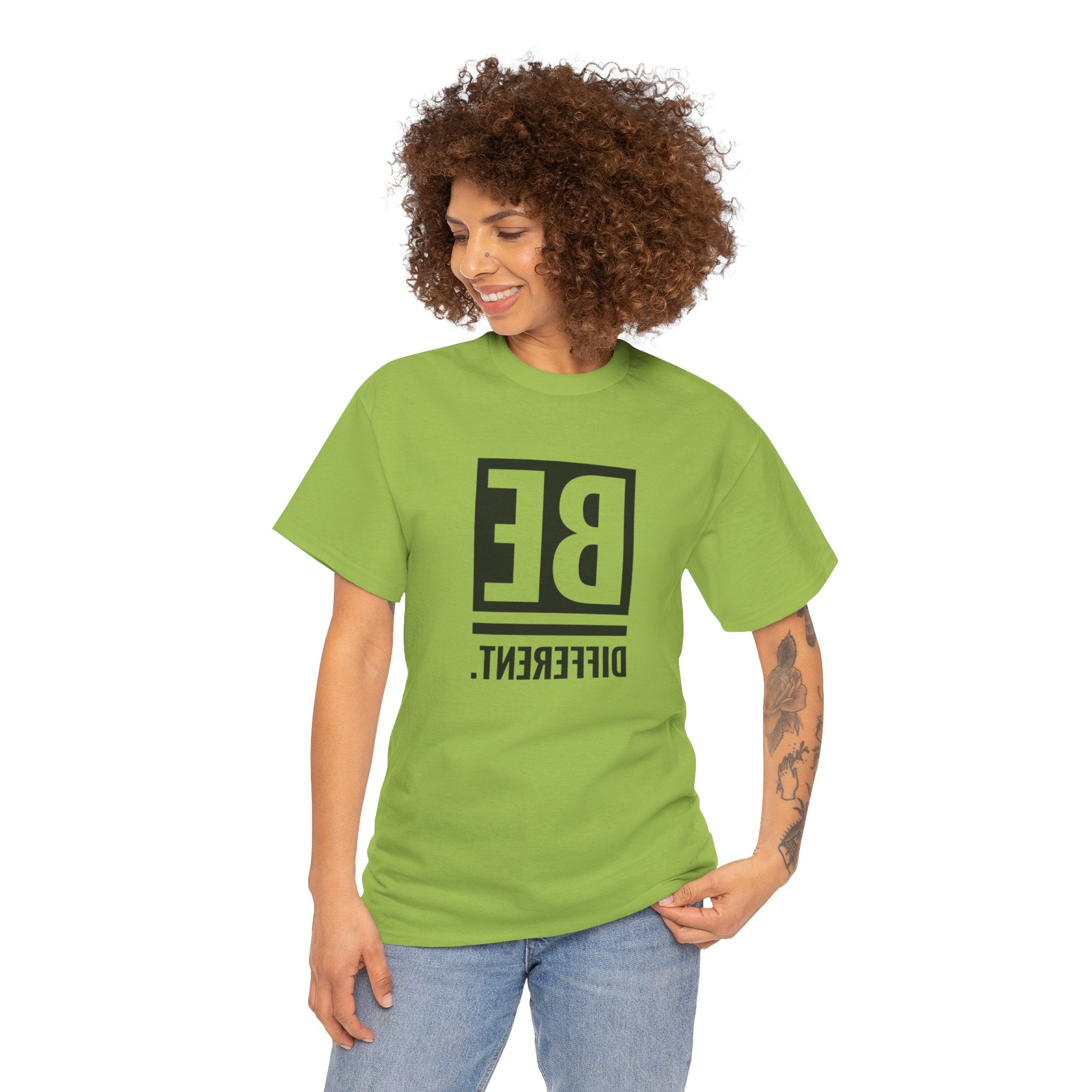 'BE DIFFERENT' — T Shirt