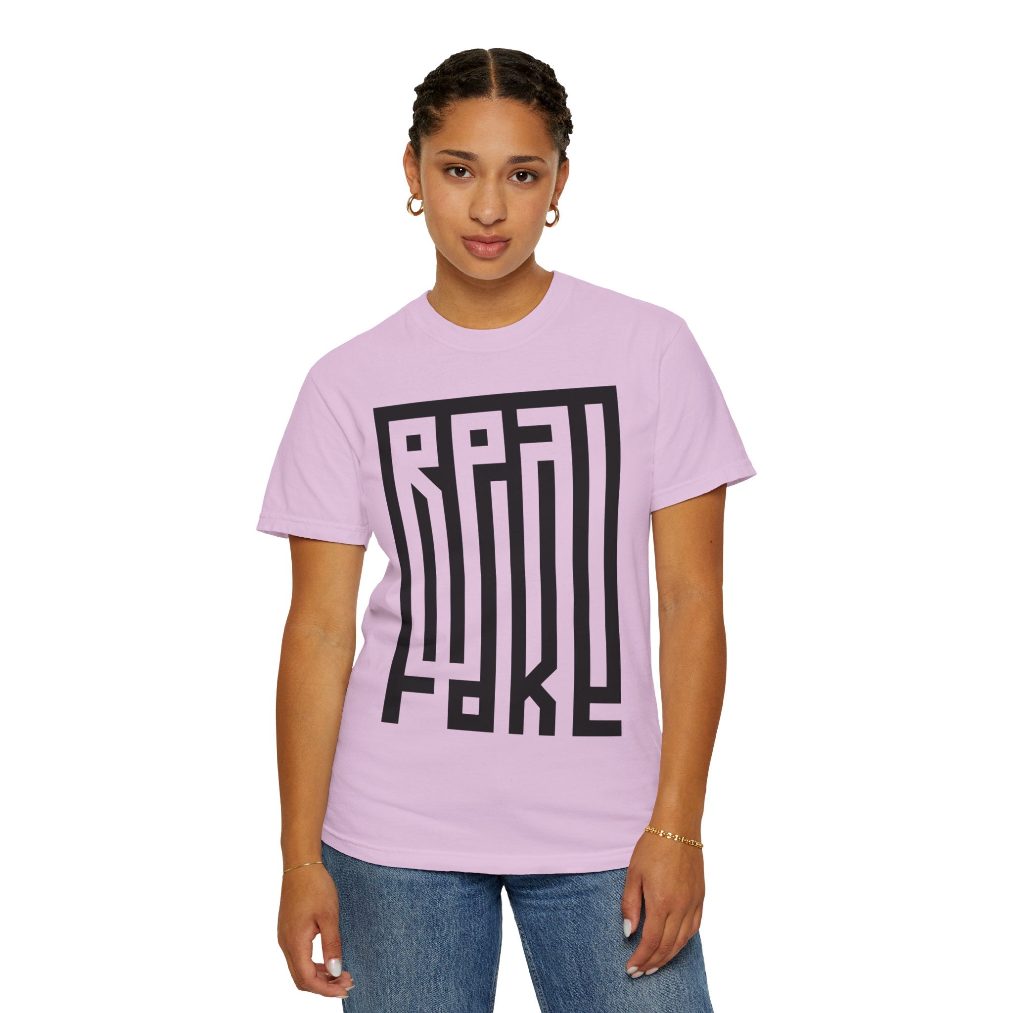 'Real/Fake' — T-Shirt