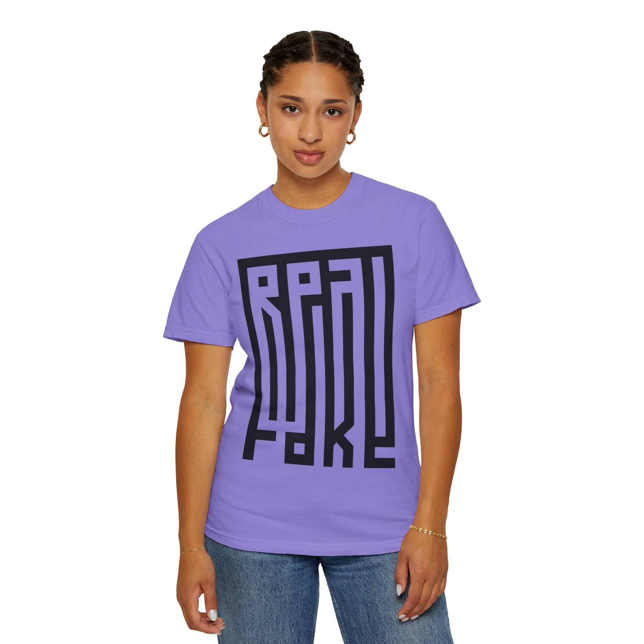 'Real/Fake' — T-Shirt