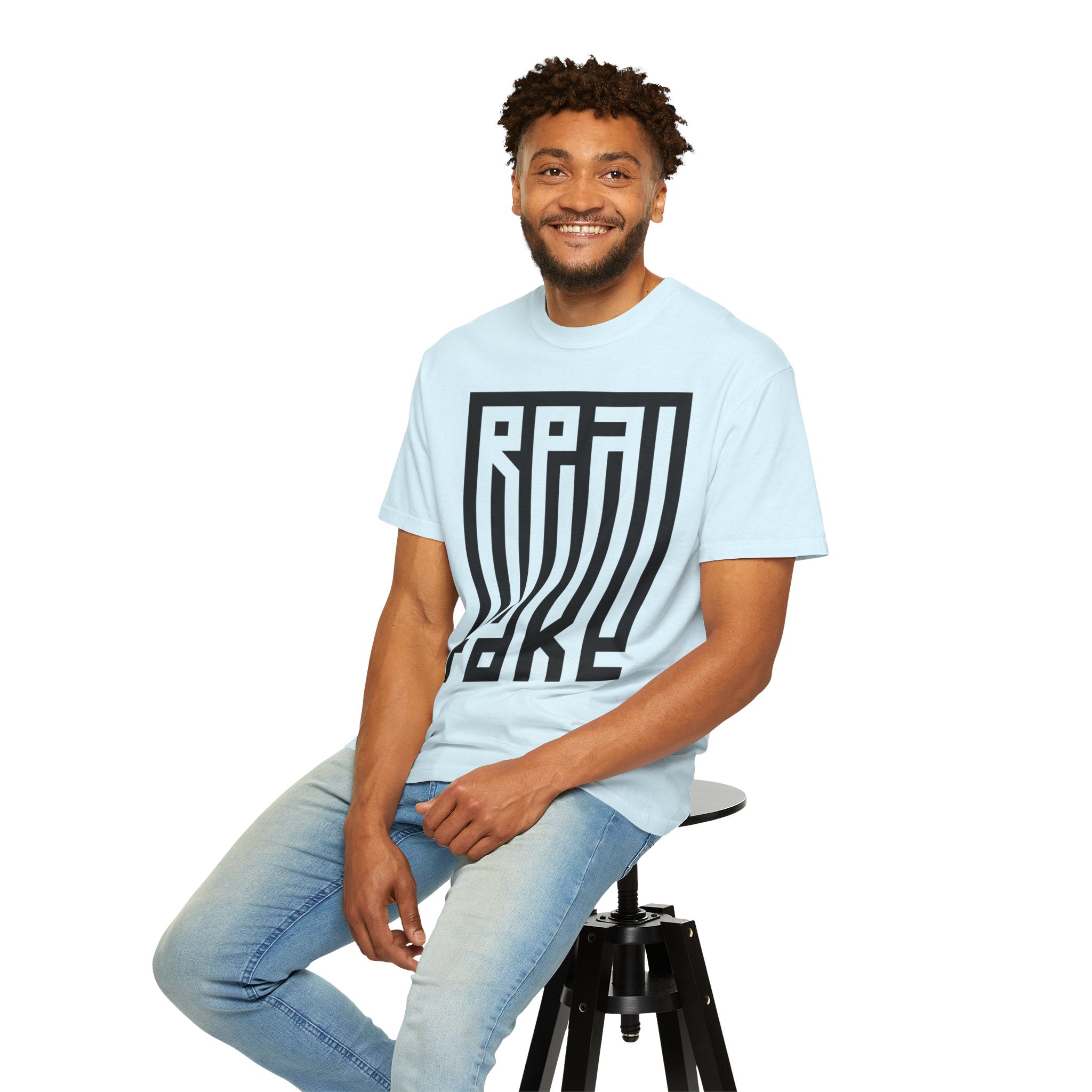 'Real/Fake' — T-Shirt