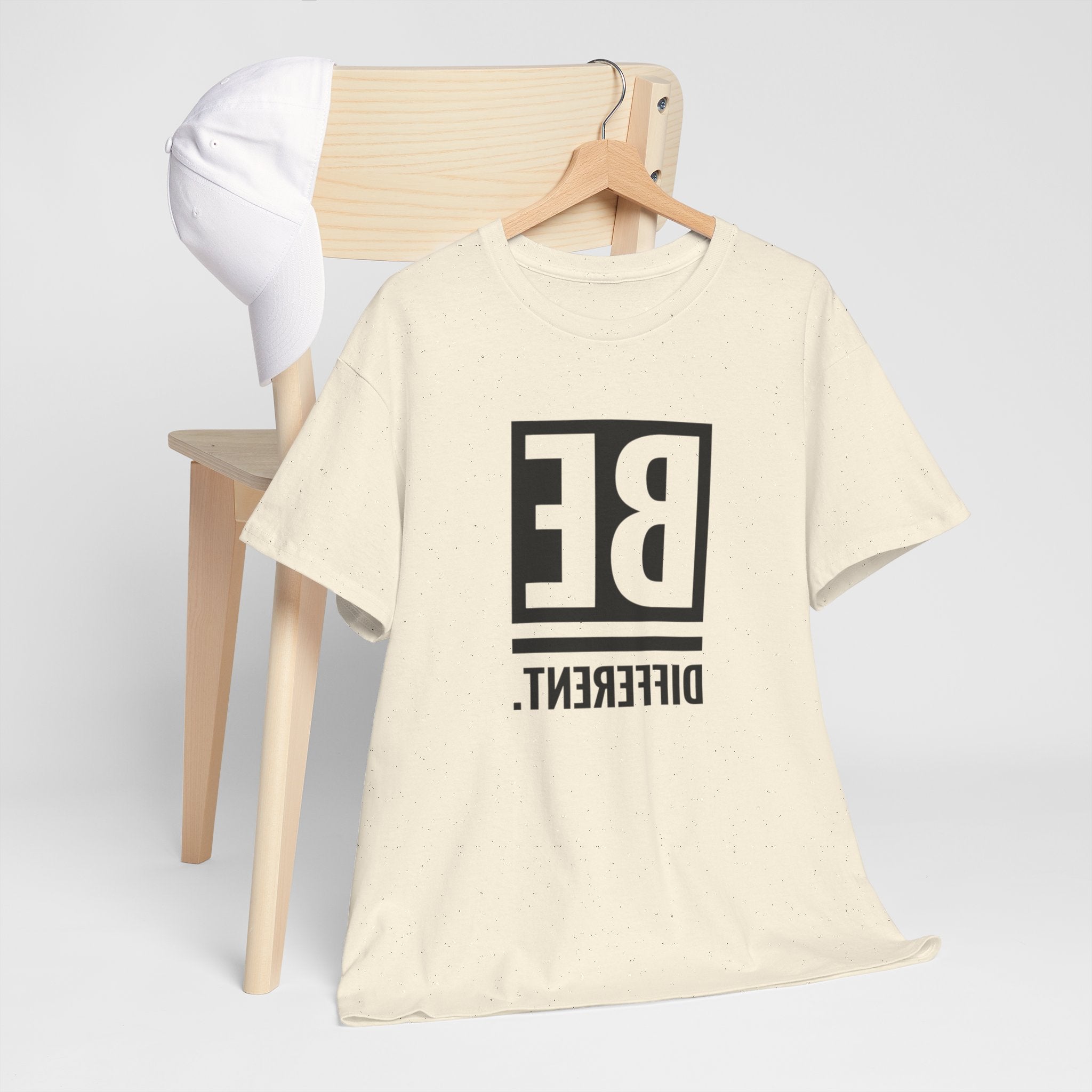 'BE DIFFERENT' — T Shirt