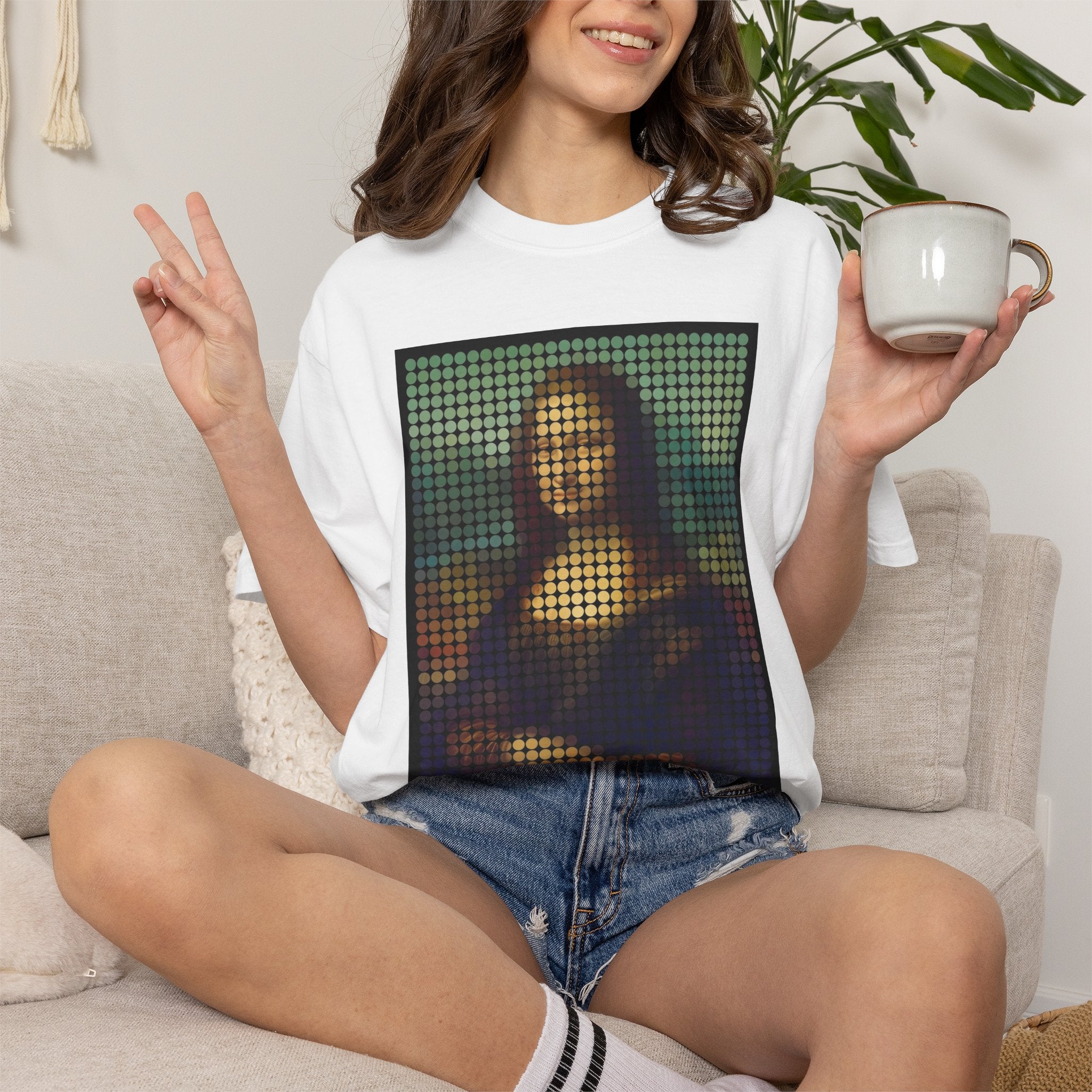 Mona Lisa Pixel Art — T-Shirt
