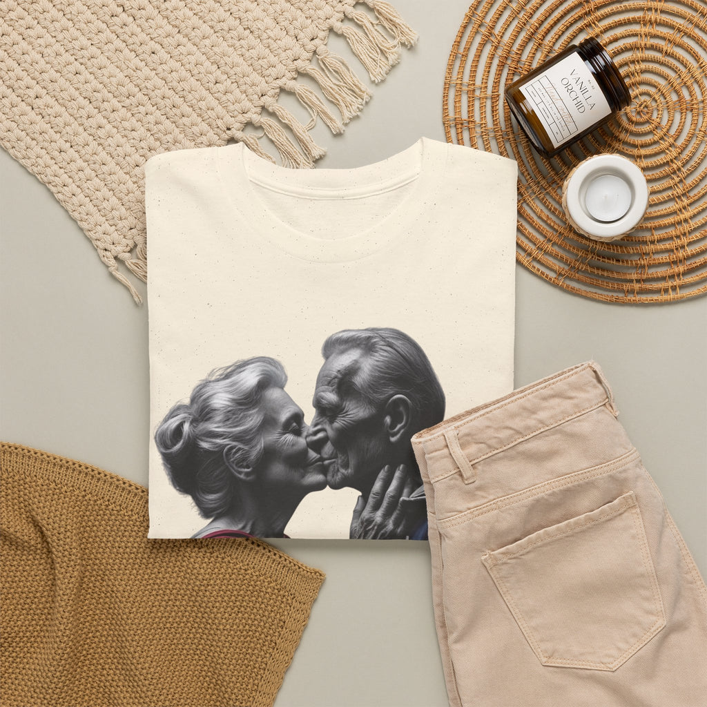 Kissing Old Superheroes — T‑Shirt