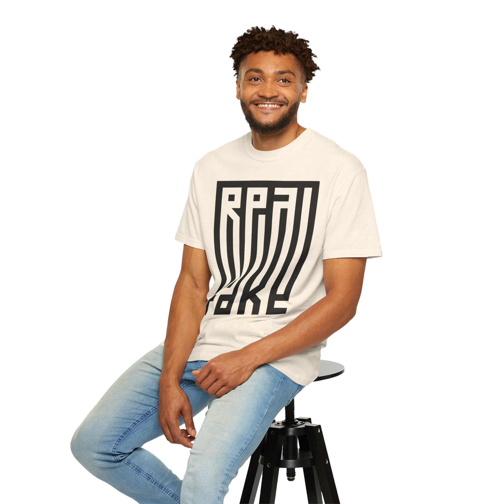 'Real/Fake' — T-Shirt