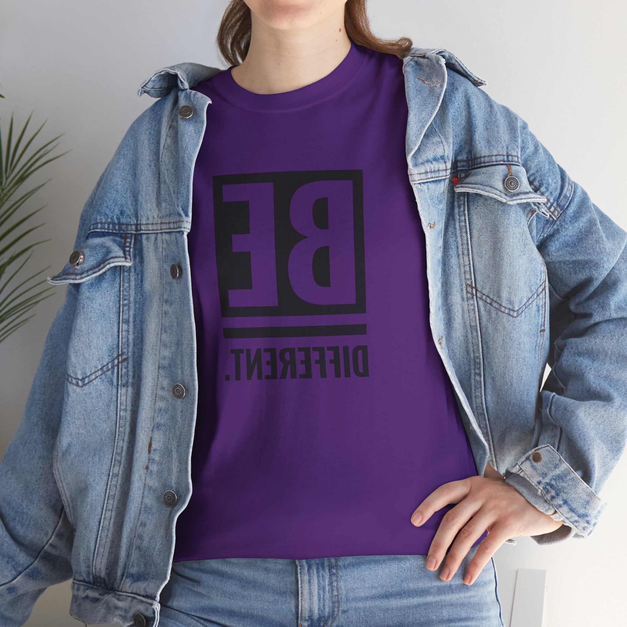 'BE DIFFERENT' — T Shirt