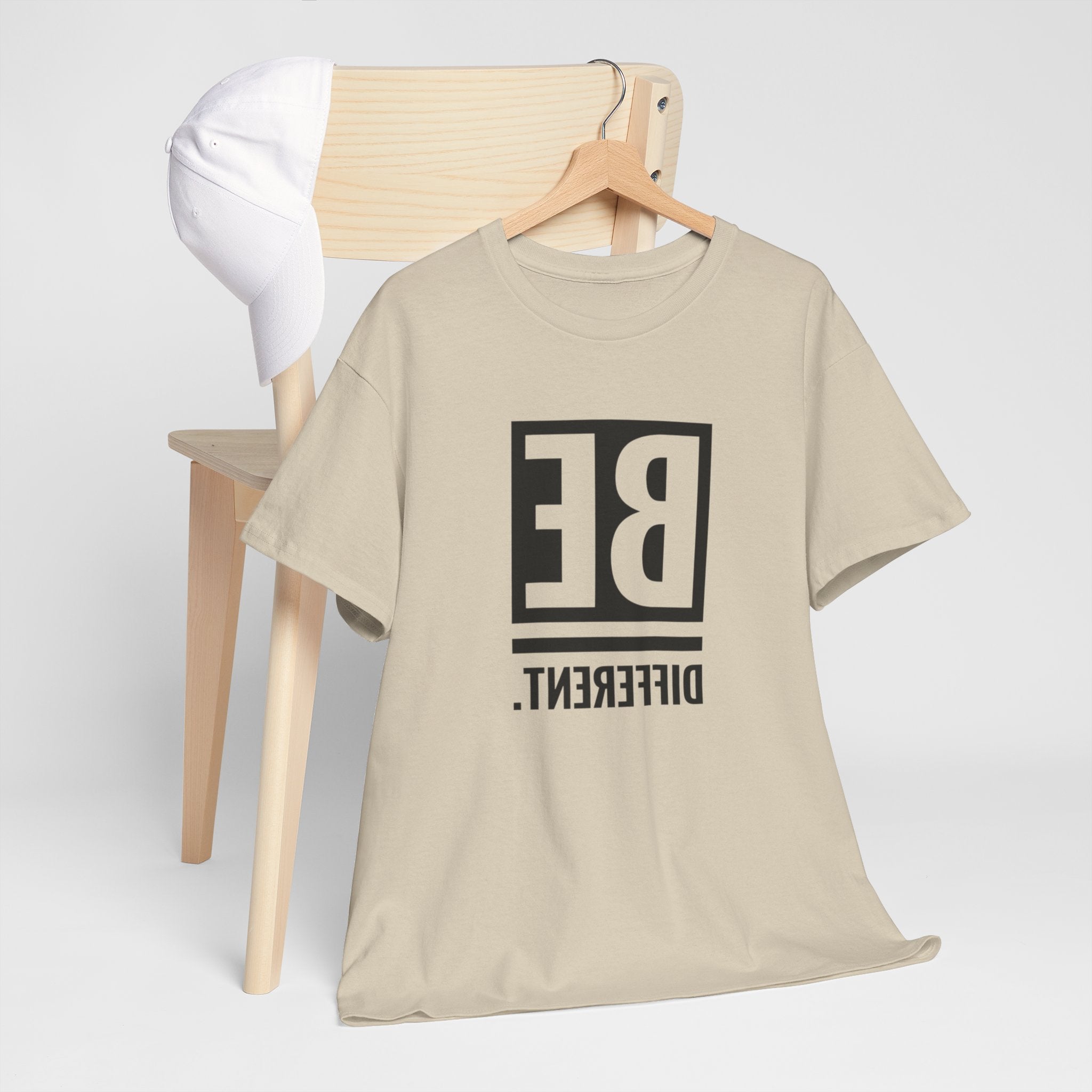 'BE DIFFERENT' — T Shirt