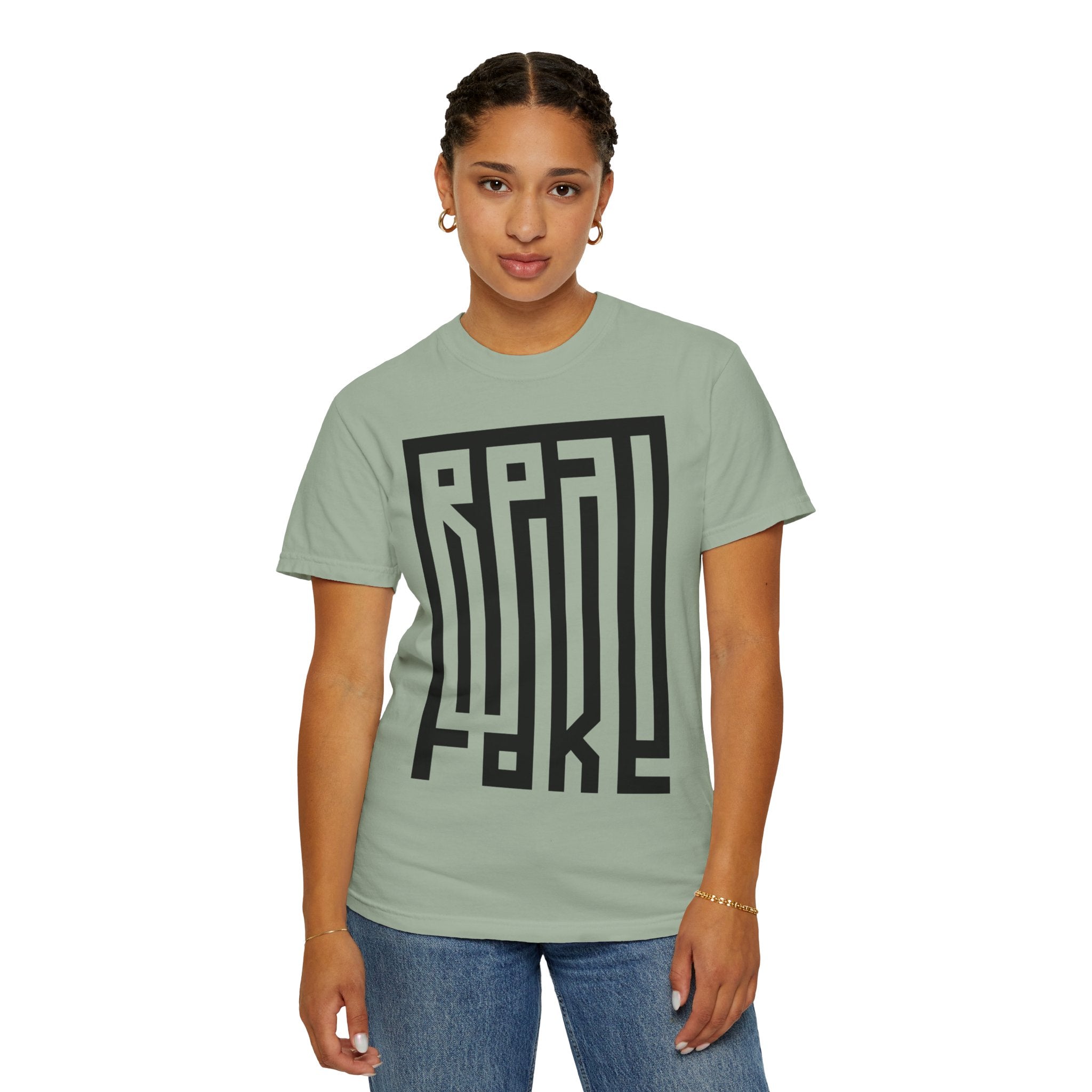 'Real/Fake' — T-Shirt