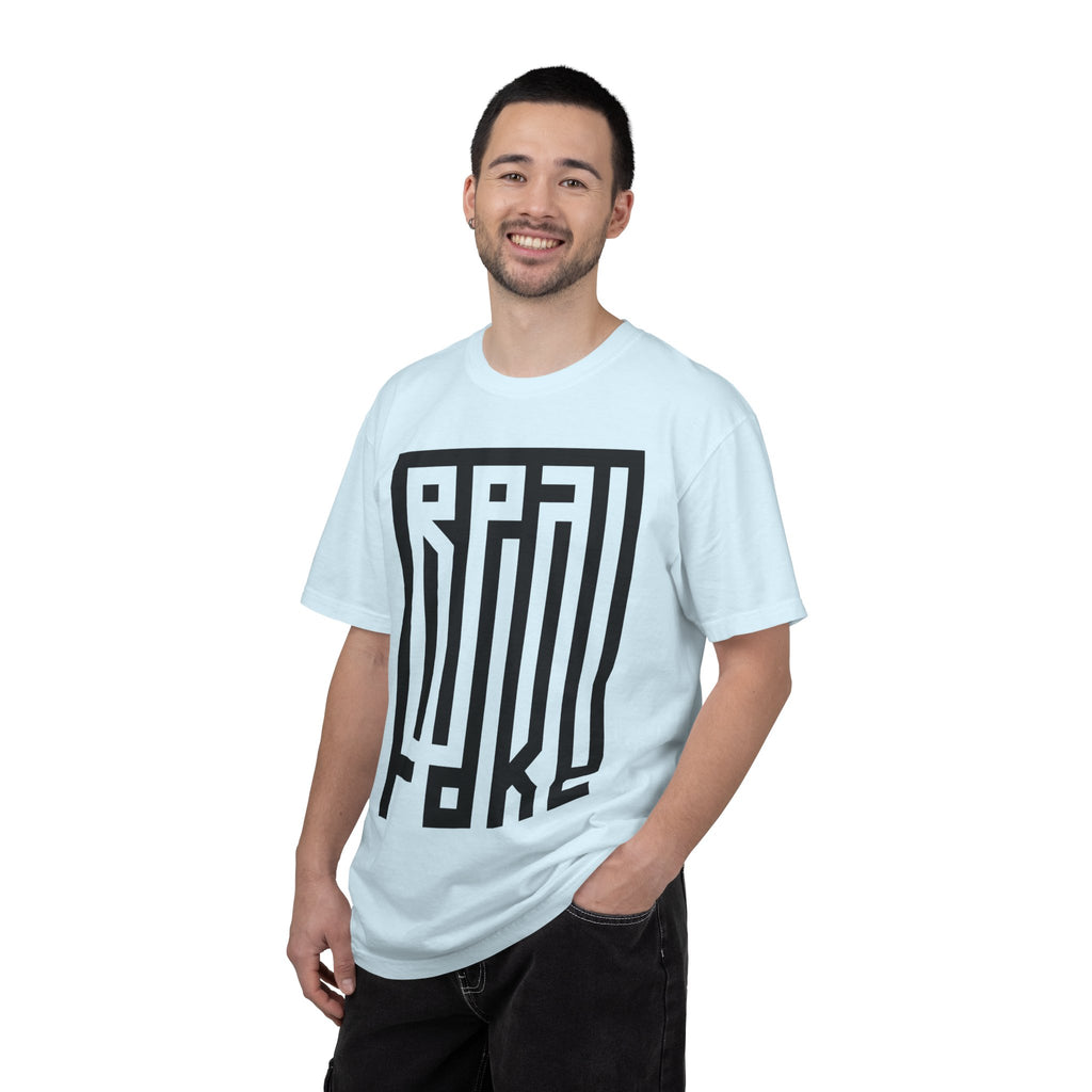 'Real/Fake' — T-Shirt